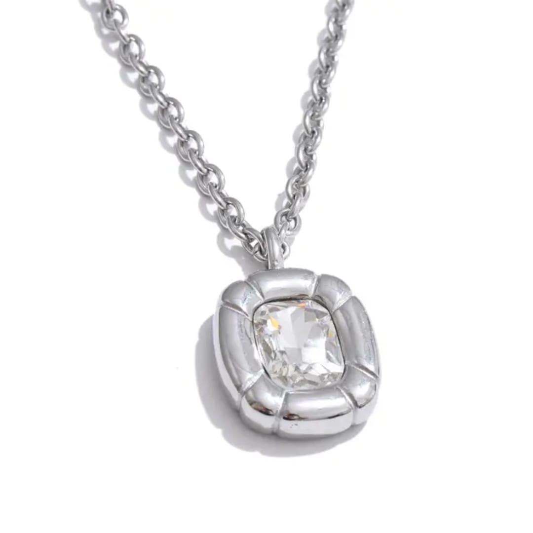 Women’s Luxury Chain & Earrings Set