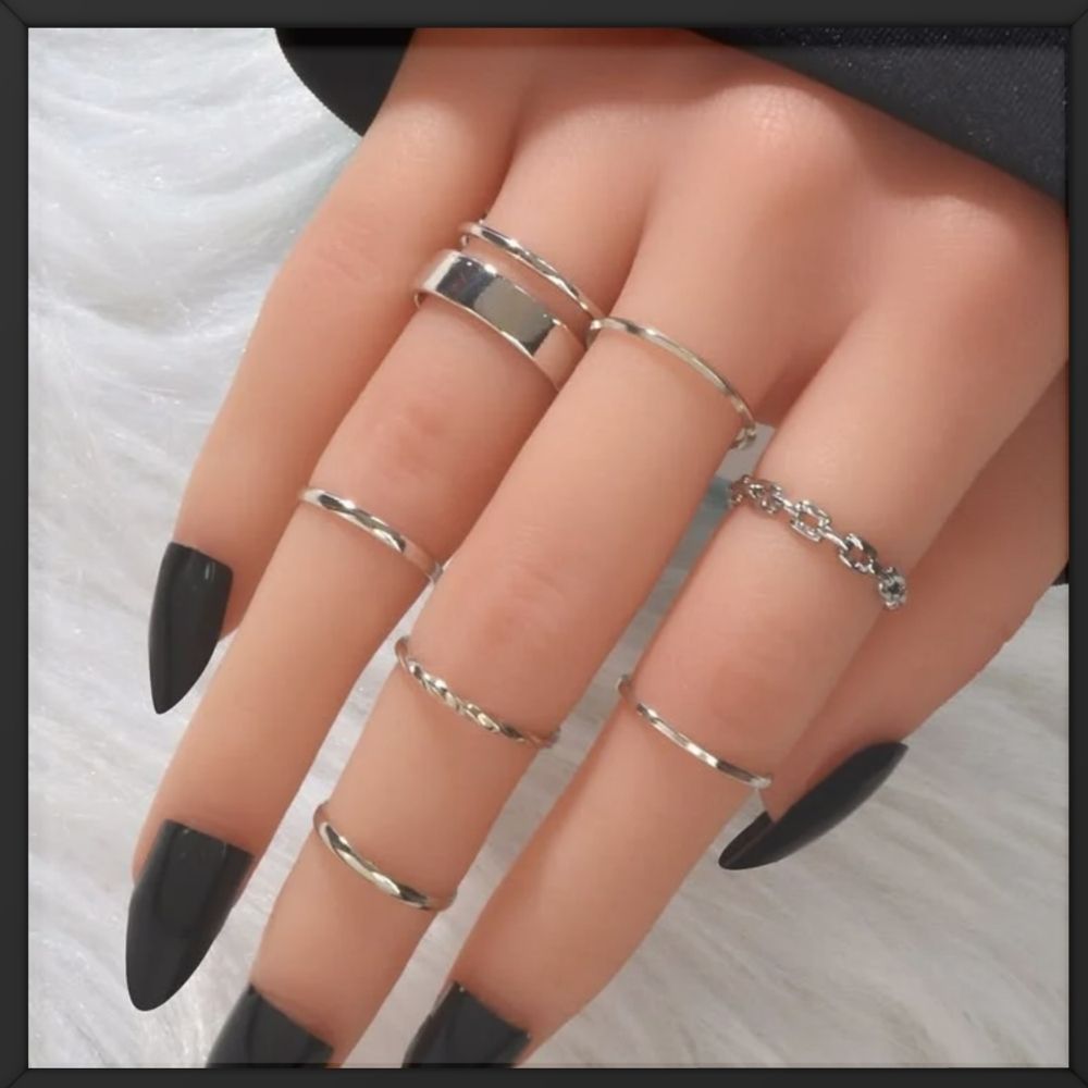 Elegant Women’s Rings